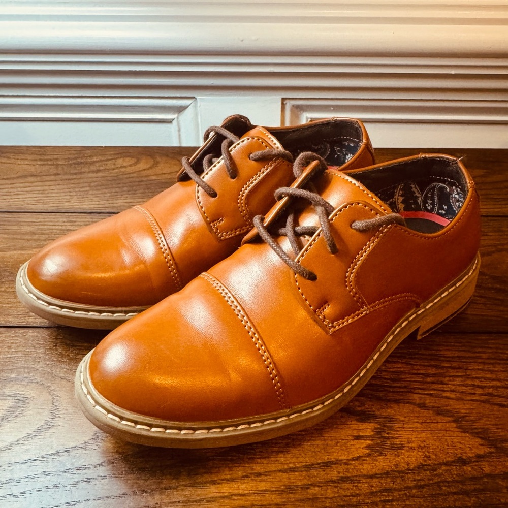 Bruno Marc Boys Dress Shoes size 1